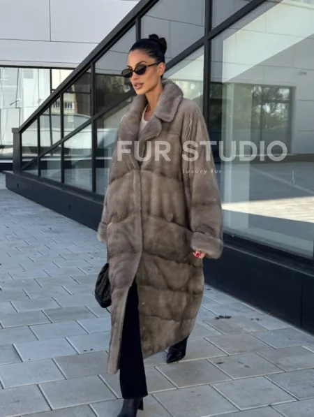 Шуба из меха норки в стиле «Oversize» - цвет сильвер - фото 10