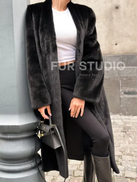 Модная шуба из меха норки Saga furs - фото 1