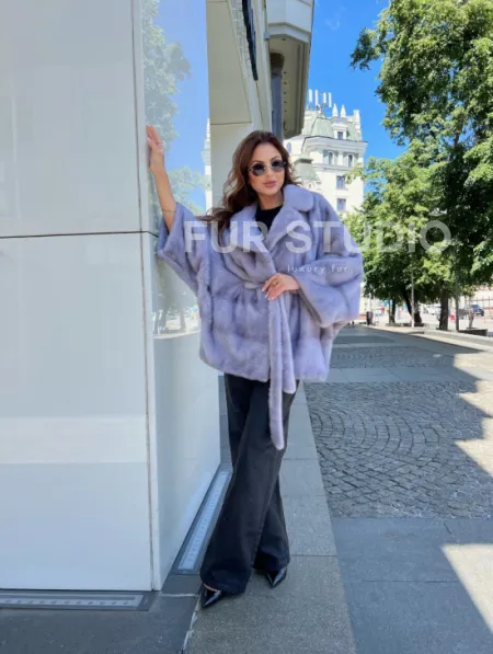 Норковое пончо из меха голубой норки - фото 3