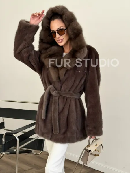 Коричневый норковый полушубок с мехом куницы - фото 4