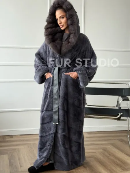 Длинная норковая шуба в пол с капюшоном куница - фото 3