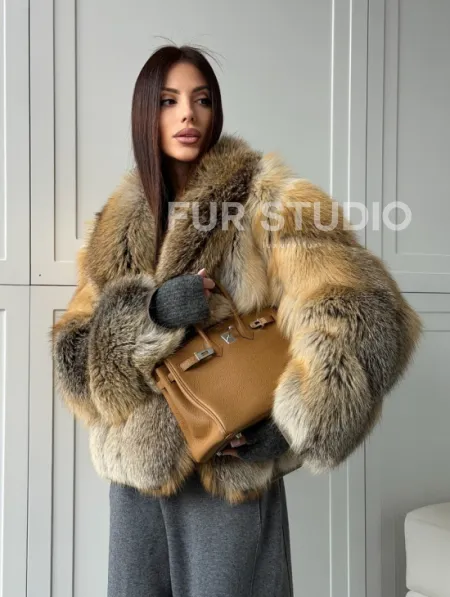 Женская шуба из лисьего меха Golden Edged Fox - фото 12