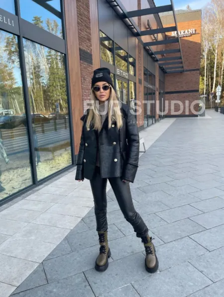 Дубленка из натуральной овчины в стиле милитари - фото 3