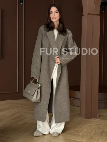 Пальто с воротником из соболя - фото 0