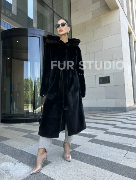 Шуба норка BLACKGLAMA с капюшоном - фото 10