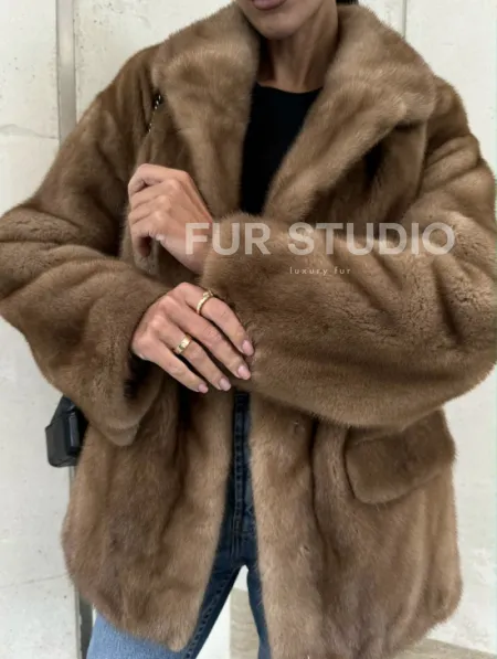 Женский норковый жакет в песочном цвете - фото 3