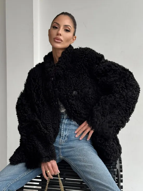 Черная двусторонняя женская дубленка зима 2025 - фото 6