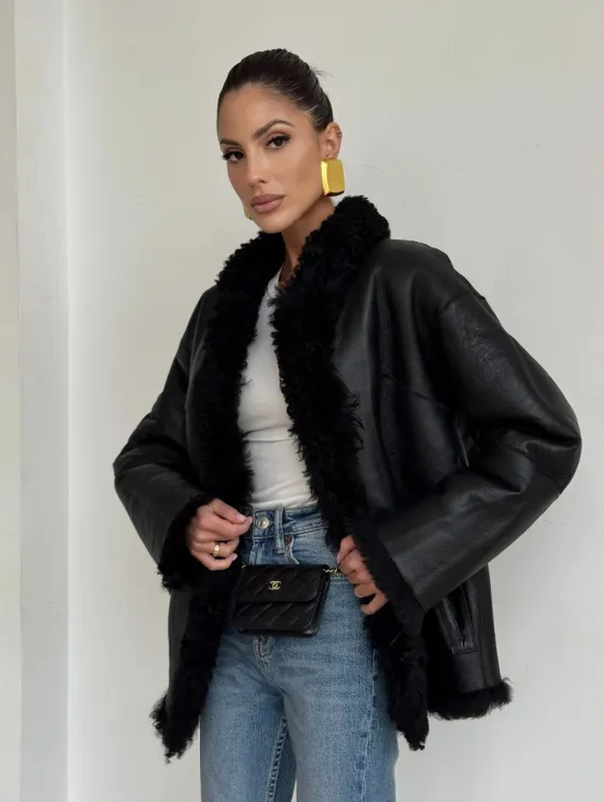 Черная двусторонняя женская дубленка зима 2025 - фото 0