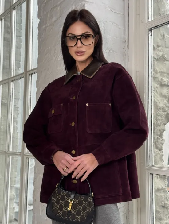 Куртка в «рабочем стиле» из замши Burgundy с отложным воротником, весна-лето 2025 - фото 0