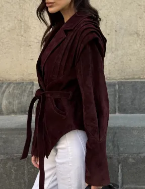 Модная приталенная куртка с плечами в стиле 90-х - фото 5