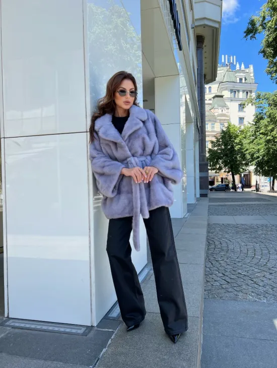 Норковое пончо из меха голубой норки - фото 1