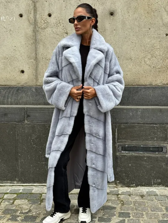 Длинная шуба из голубой скандинавской норки - фото 0