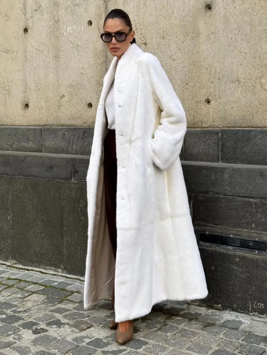 Классический стиль, белая норковая шуба - мех SAGA - фото 0