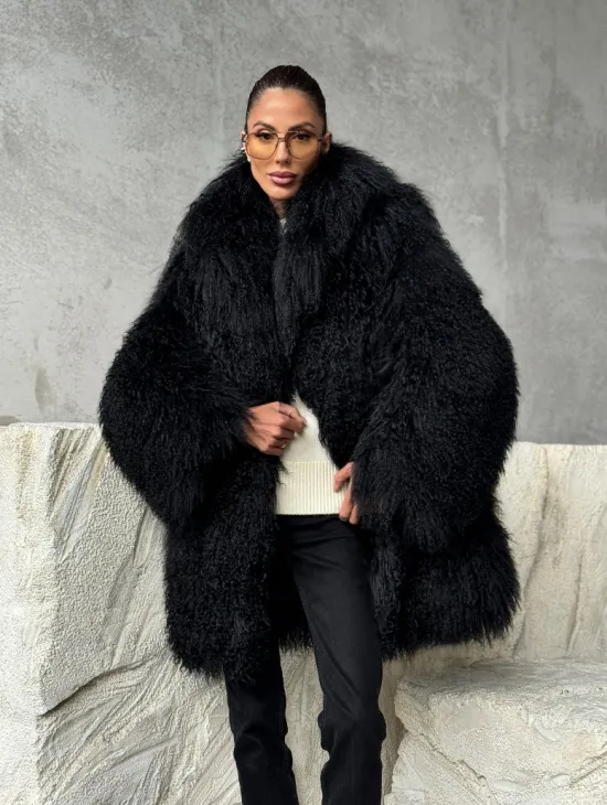 Черная шуба из ламы - фото 7
