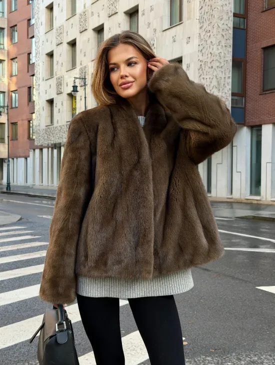 Короткий норковый жакет - цвет соболь - фото 10