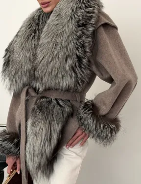 Полупальто с мехом чернобурки - фото 1