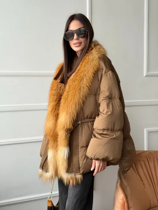 Женский пуховик оверсайз с мехом лисы - фото 13