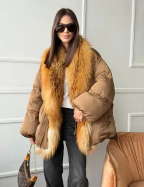 Женский пуховик оверсайз с мехом лисы - фото 11