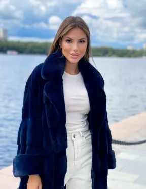 Шуба из плюшевой норки в цвете индиго - фото 4