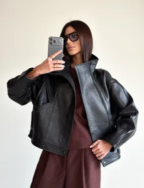 Черная женская кожаная куртка - фото 28