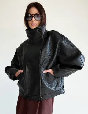 Черная женская кожаная куртка - фото 9