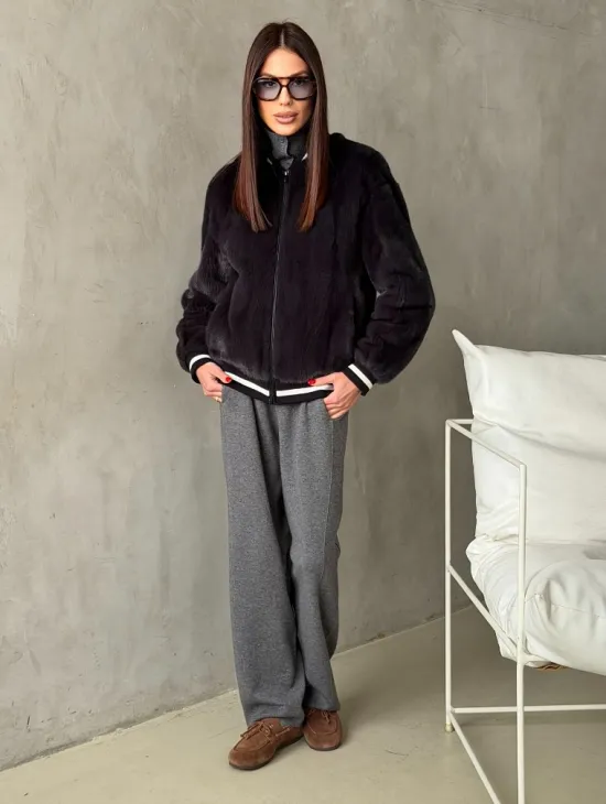 Бомбер из меха норки в цвете графит - фото 4