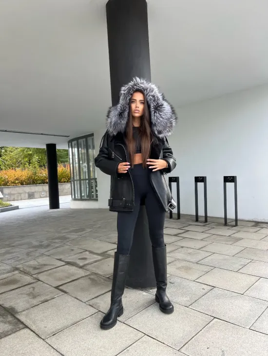 Дубленка - косуха с капюшоном из меха чернобурой лисы - фото 8