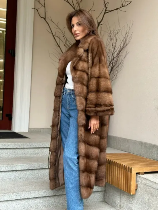 Стильное пальто из меха соболиной норки - цвет соболь - фото 4